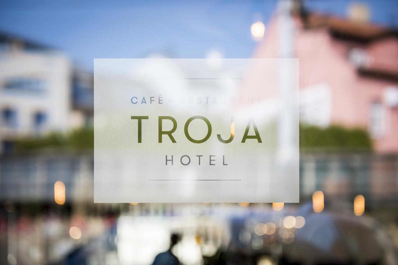 ホテル トロヤ プラハ エクステリア 写真